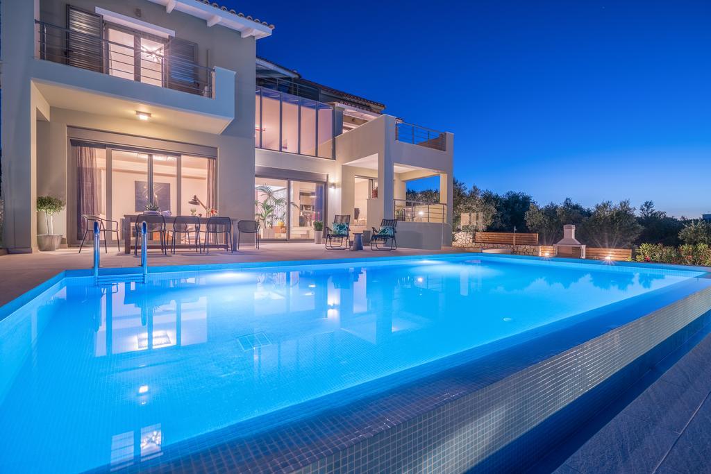 Akemi Luxury Villa Tsilivi  Buitenkant foto